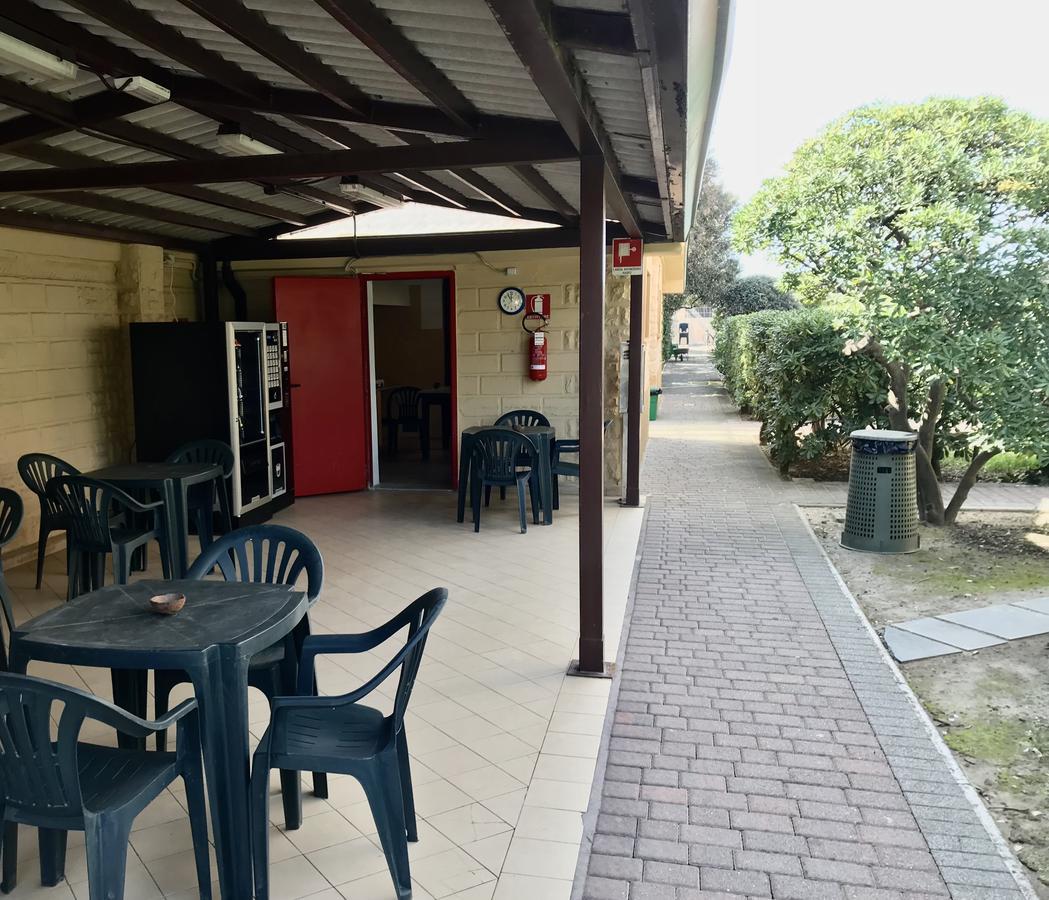 Ostello Apuano Marina Di Carrara Buitenkant foto
